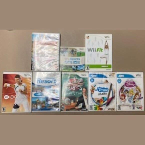 WII console bundle w/Balance Board and games - Picture 4 of 9